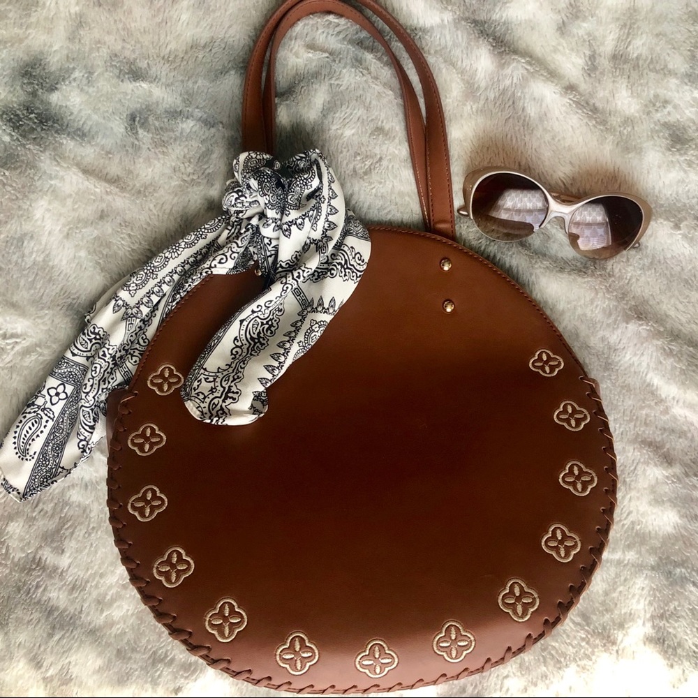 Round Western Shoulder Bag